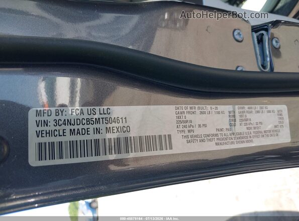 3C4NJDCB5MT504611 2021 JEEP COMPASS Gray Widok komory silnika