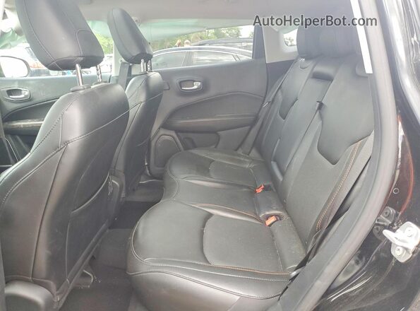 3C4NJDCB5MT512756 2021 JEEP COMPASS Black Rear interior view