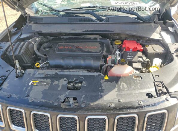 3C4NJDCB5MT512868 2021 JEEP COMPASS Silver Engine compartment view