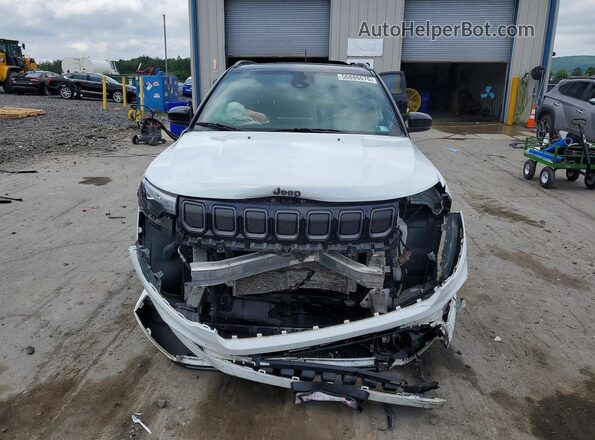 3C4NJDCB5NT115355 2022 JEEP COMPASS White Vista frontal