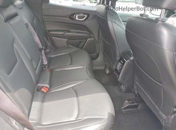 3C4NJDCB5NT115355 2022 JEEP COMPASS White Vista interior trasera