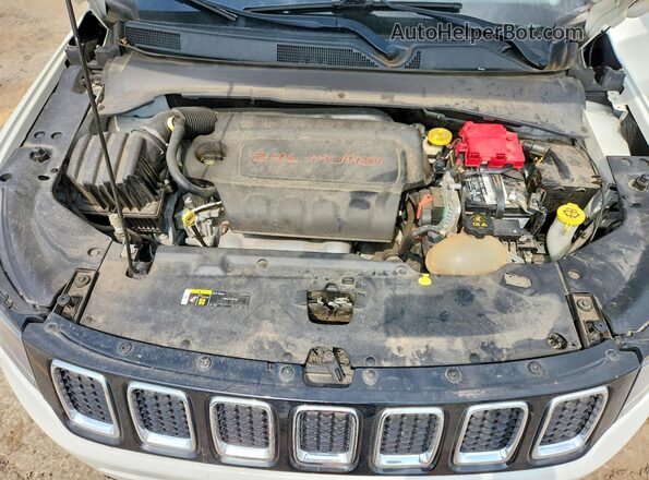 3C4NJDCB6KT791860 2019 JEEP COMPASS White Widok komory silnika
