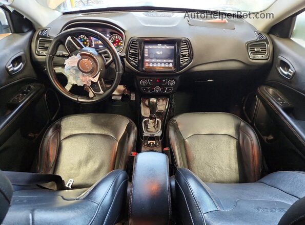 3C4NJDCB6LT175271 2020 JEEP COMPASS Белый Вид панели приборов