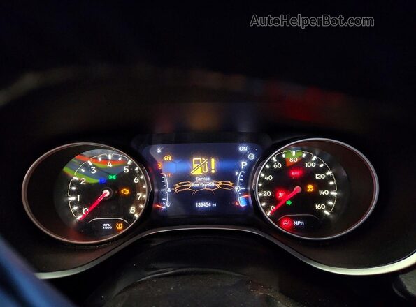 3C4NJDCB6LT175271 2020 JEEP COMPASS Белый Вид щитка приборов