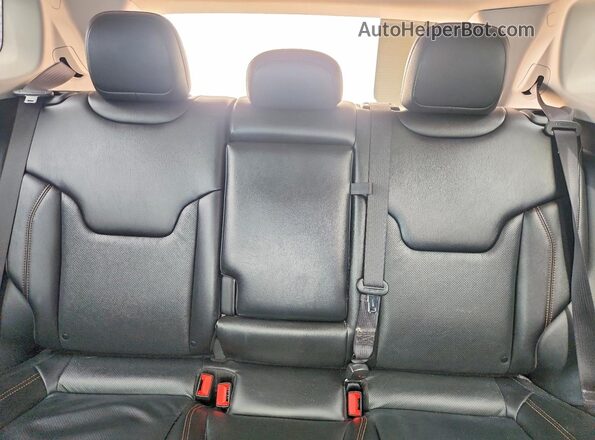 3C4NJDCB6MT586221 2021 JEEP COMPASS Синий Вид задних сидений