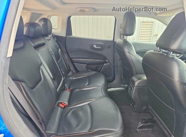 3C4NJDCB6MT586221 2021 JEEP COMPASS Синий Вид задней части салона