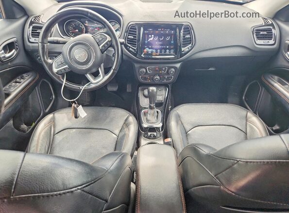 3C4NJDCB6MT586221 2021 JEEP COMPASS Синий Вид панели приборов
