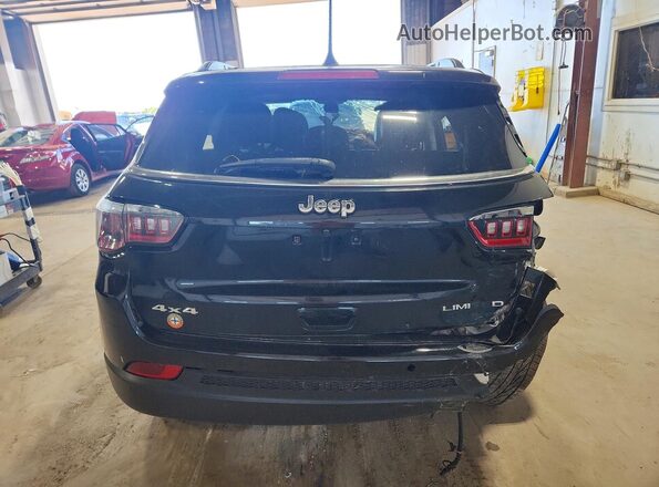 3C4NJDCB7JT199429 2018 JEEP COMPASS Black Widok z tyłu