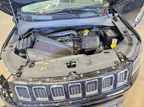 3C4NJDCB7JT199429 2018 JEEP COMPASS Black Widok komory silnika