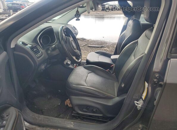 3C4NJDCB7LT222954 2020 JEEP COMPASS Gray Vista interior delantera