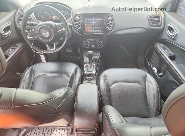 3C4NJDCB8JT483930 2018 JEEP COMPASS White Առջևի վահանակի տեսք