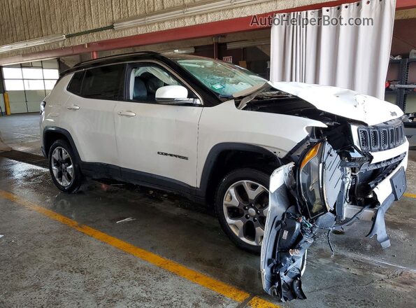 3C4NJDCB9JT209569 2018 JEEP COMPASS White Przód prawy