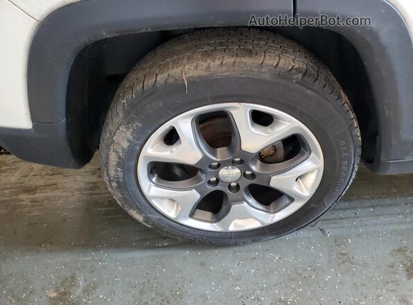 3C4NJDCB9JT209569 2018 JEEP COMPASS White 