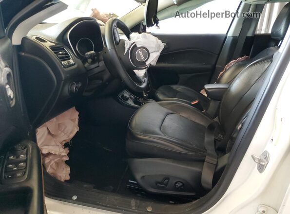 3C4NJDCB9JT209569 2018 JEEP COMPASS White 