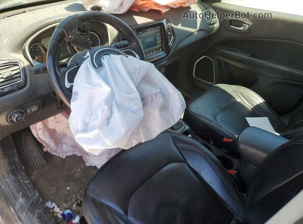 3C4NJDCB9KT641886 2019 JEEP COMPASS Угольный Вид панели приборов