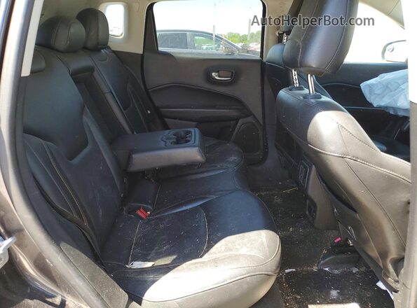 3C4NJDCB9KT641886 2019 JEEP COMPASS Угольный Вид задней части салона