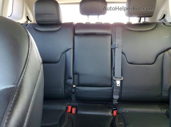 3C4NJDCB9MT542133 2021 JEEP COMPASS Green Vista de los asientos traseros