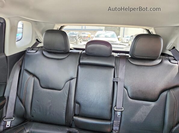 3C4NJDCB9MT583345 2021 JEEP COMPASS Silver უკანა სავარძლების ხედი