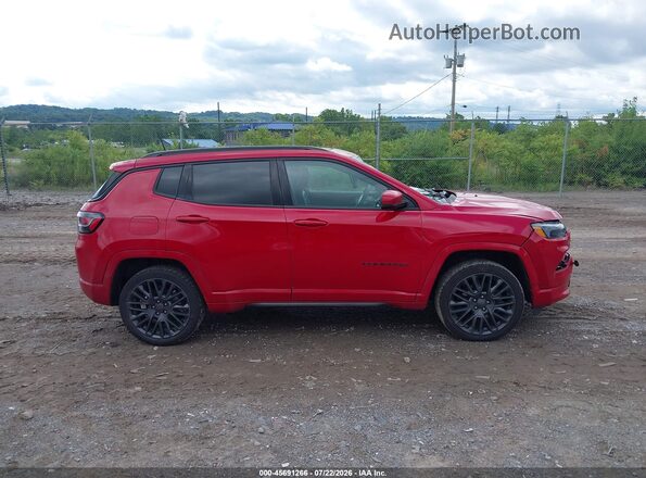 3C4NJDCB9NT197848 2022 JEEP COMPASS Red Rear interior view