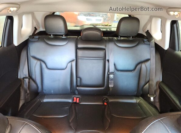 3C4NJDCBXJT341353 2018 JEEP COMPASS Black Вид задніх сидінь