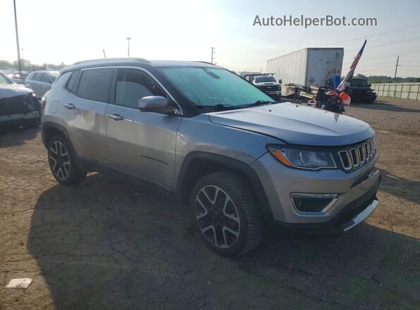 3C4NJDCBXJT342700 2018 JEEP COMPASS Серебряный Передняя правая четверть