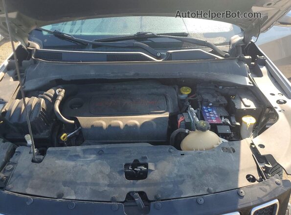 3C4NJDCBXJT342700 2018 JEEP COMPASS Серебряный Вид подкапотного пространства