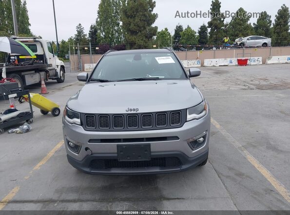 3C4NJDCBXLT242759 2020 JEEP COMPASS Silver Vista del cuadro de instrumentos