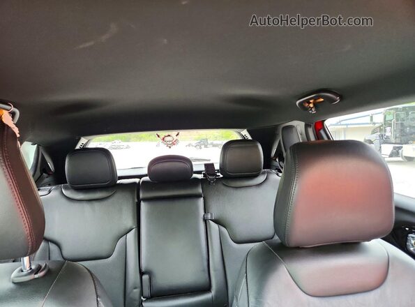 3C4NJDCBXNT189435 2022 JEEP COMPASS Red უკანა სავარძლების ხედი