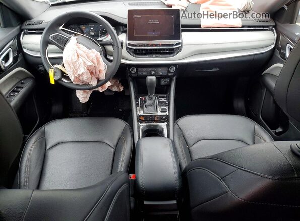 3C4NJDCN0RT102786 2024 JEEP COMPASS Black Առջևի վահանակի տեսք