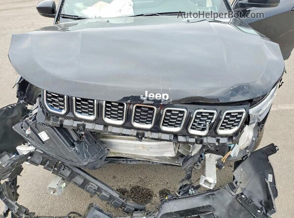 3C4NJDCN0RT102786 2024 JEEP COMPASS Black Շարժիչի բաժամունքի տեսք