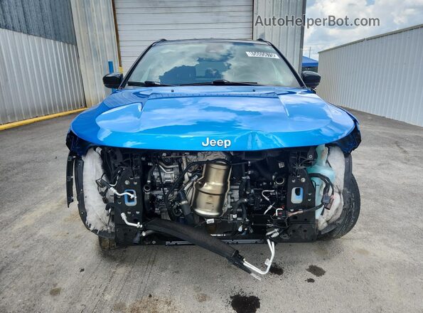 3C4NJDCN0ST522702 2025 JEEP COMPASS Blue Vista interior de 360 grados