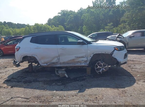 3C4NJDCN0TT177950 2026 JEEP COMPASS White 360 interior view