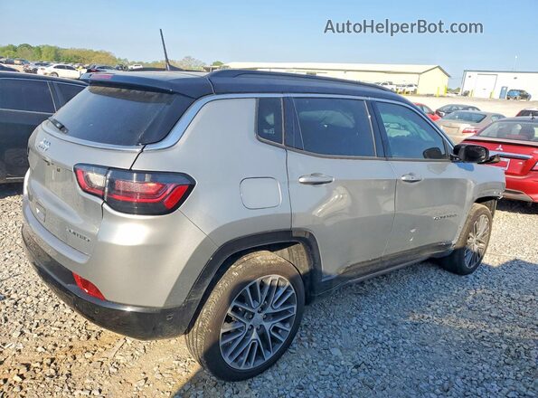3C4NJDCN1RT587763 2024 JEEP COMPASS Серебряный Задняя правая четверть