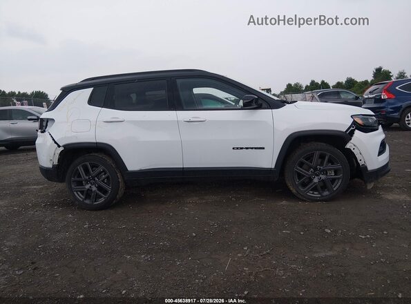 3C4NJDCN1TT188360 2026 JEEP COMPASS White Սալոնի 360 աստիճան տեսք