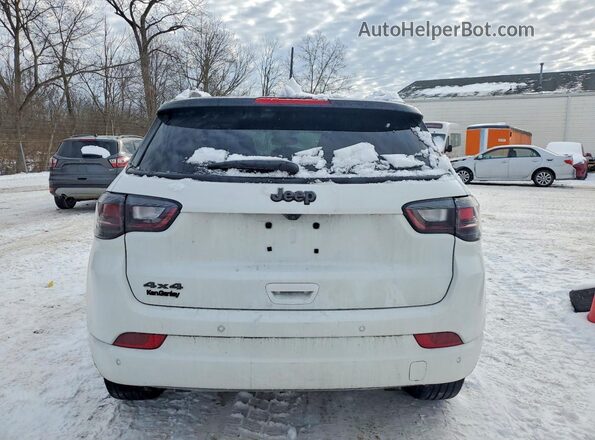 3C4NJDCN2RT139242 2024 JEEP COMPASS White Rear view