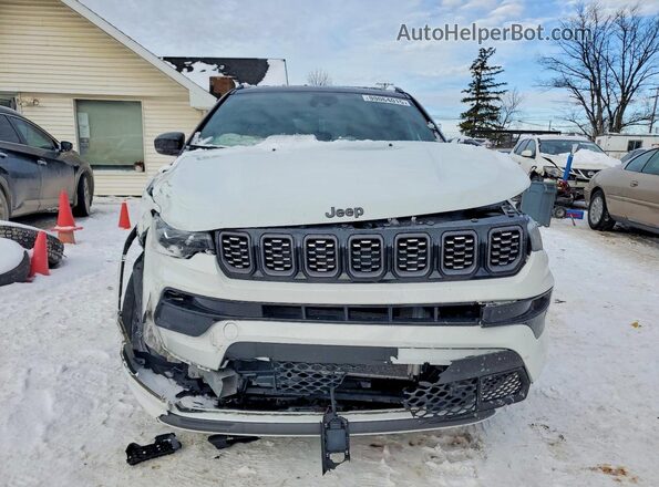 3C4NJDCN2RT139242 2024 JEEP COMPASS White Front view
