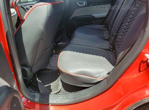 3C4NJDCN2RT597461 2024 JEEP COMPASS Red Հետևի նստատեղերի տեսք