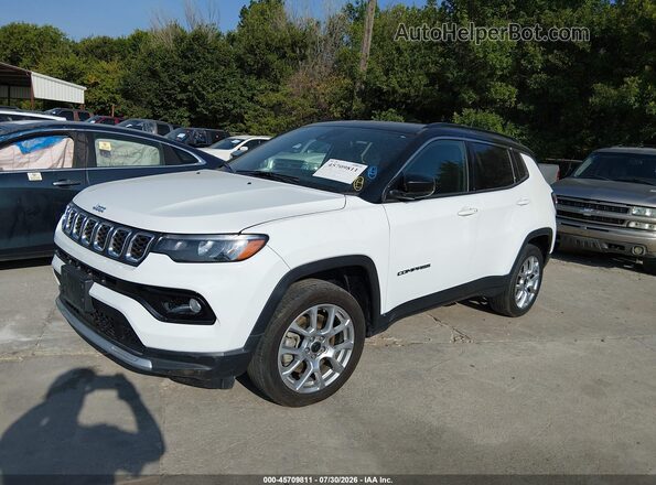 3C4NJDCN2ST505125 2025 JEEP COMPASS White წინა მარცხენა ხედი სამი მეოთხედიდან