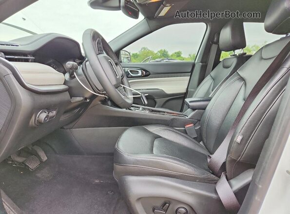 3C4NJDCN2ST511796 2025 JEEP COMPASS White Vista interior delantera