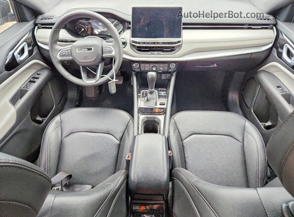 3C4NJDCN2ST511796 2025 JEEP COMPASS White Vista del salpicadero