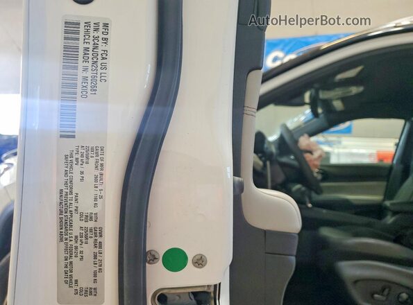 3C4NJDCN2ST602681 2025 JEEP COMPASS White Панорамний вид салону 360°
