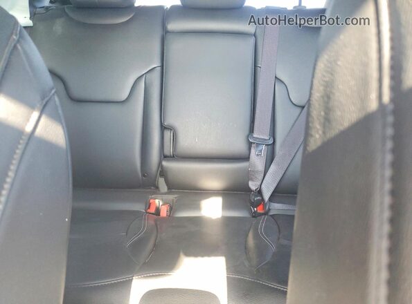 3C4NJDCN2ST621070 2025 JEEP COMPASS Silver Вид задніх сидінь