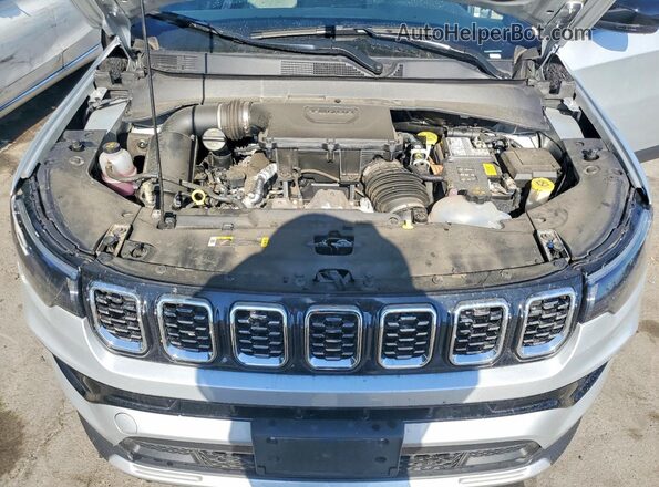 3C4NJDCN2ST621070 2025 JEEP COMPASS Silver Вид підкапотного простору