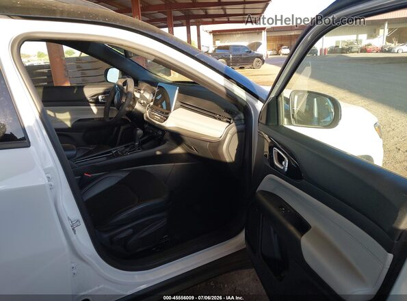 3C4NJDCN2TT212276 2026 JEEP COMPASS Белый Вид салона спереди