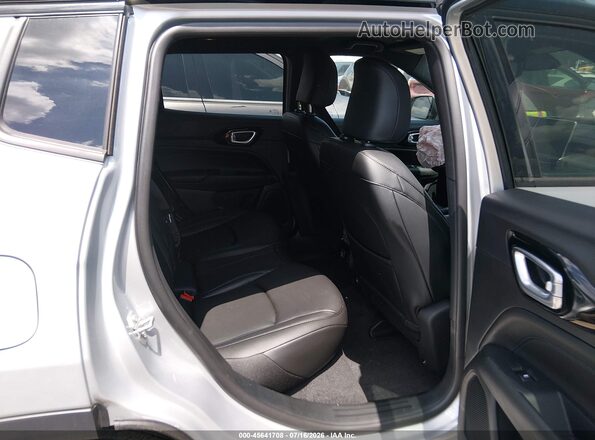 3C4NJDCN2TT253085 2026 JEEP COMPASS Gray VIN კოდის სტიკერის ხედი