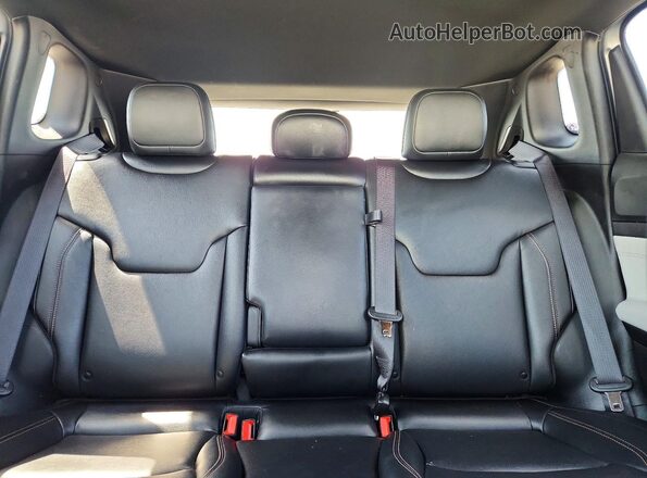3C4NJDCN3RT111580 2024 JEEP COMPASS Silver უკანა სავარძლების ხედი
