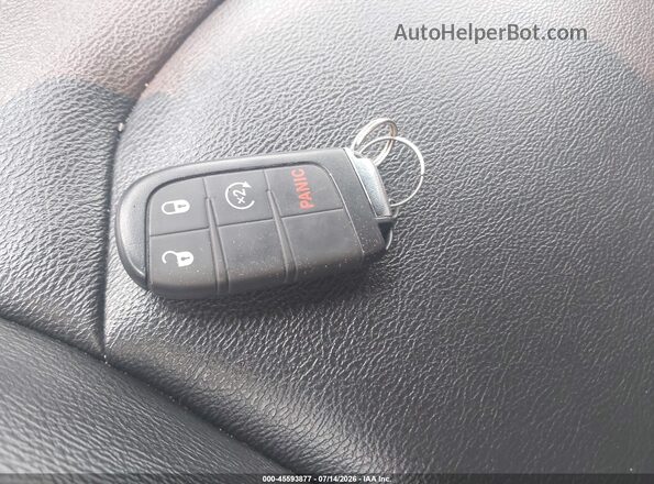 3C4NJDCN3RT162867 2024 JEEP COMPASS Черный Вид панели приборов