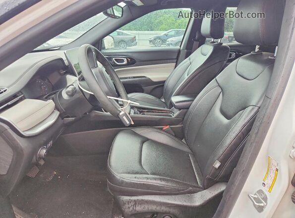 3C4NJDCN3ST508258 2025 JEEP COMPASS Белый Вид салона спереди