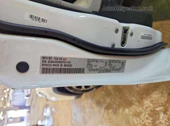 3C4NJDCN3ST511161 2025 JEEP COMPASS White VIN կոդի պիտակի տեսք
