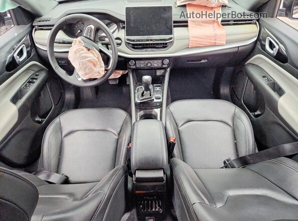 3C4NJDCN3ST621028 2025 JEEP COMPASS Silver Առջևի վահանակի տեսք
